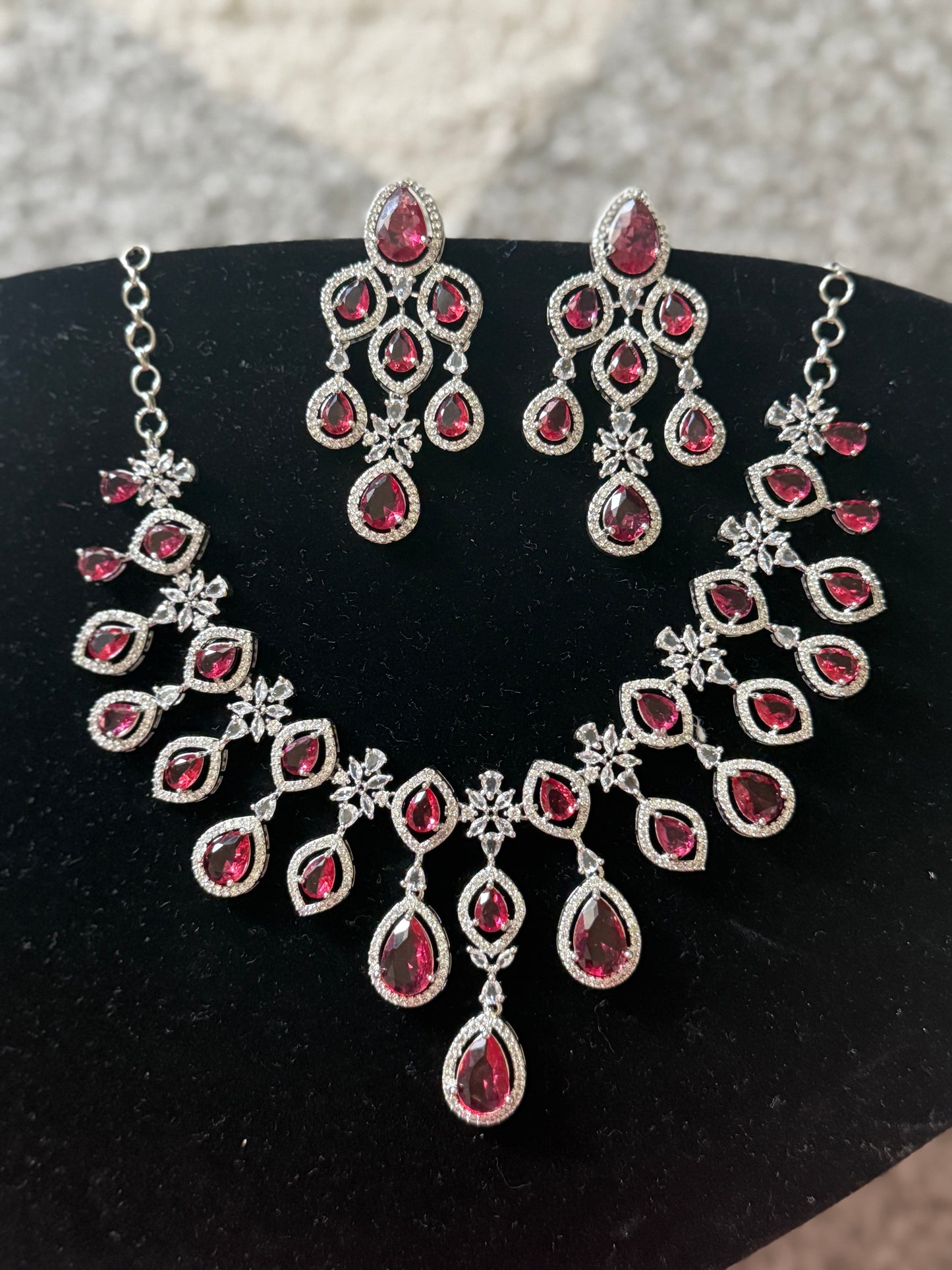 Elegant Red Teardrop Necklace & Earring Set