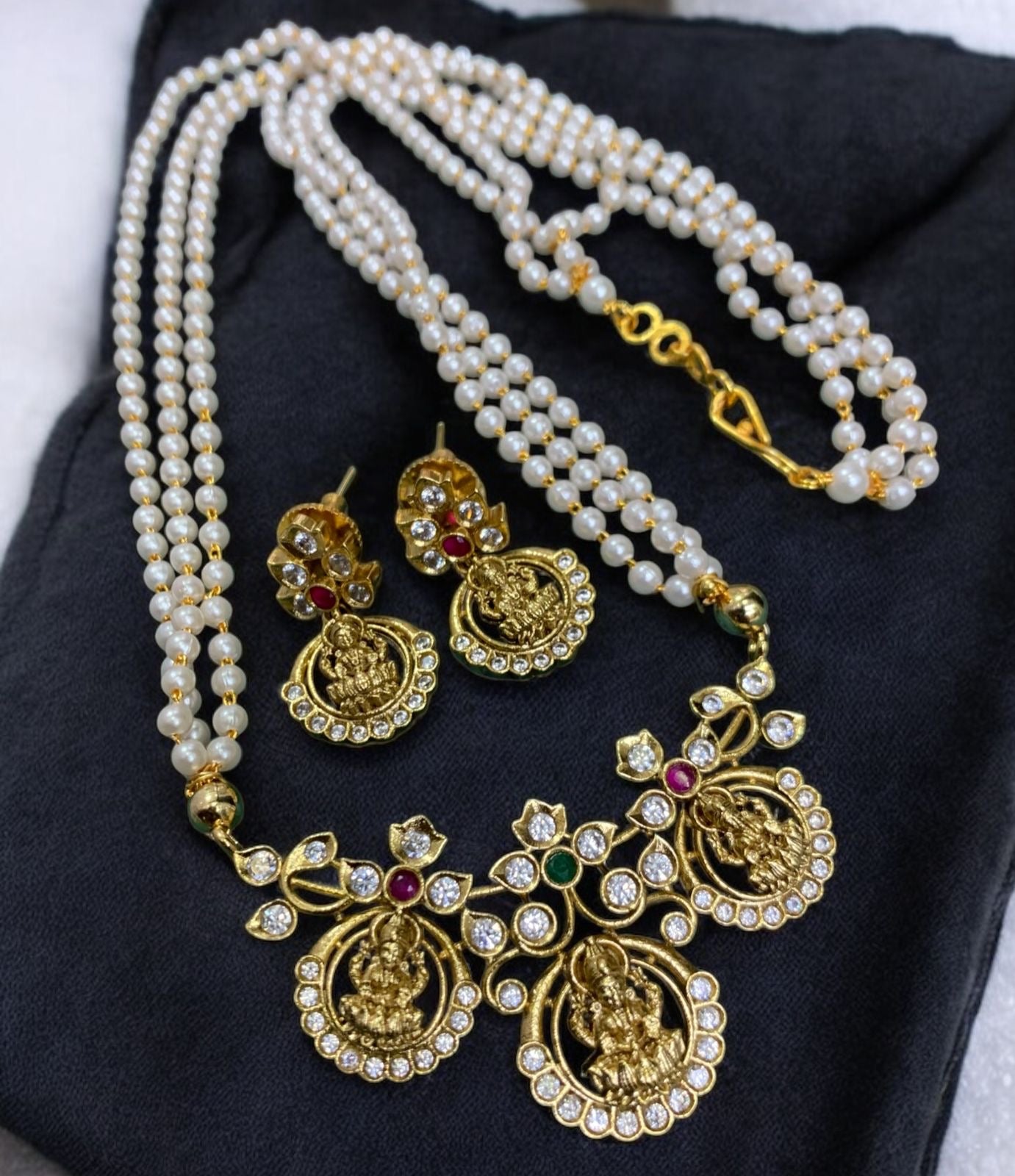 Pearl Lakshmi set